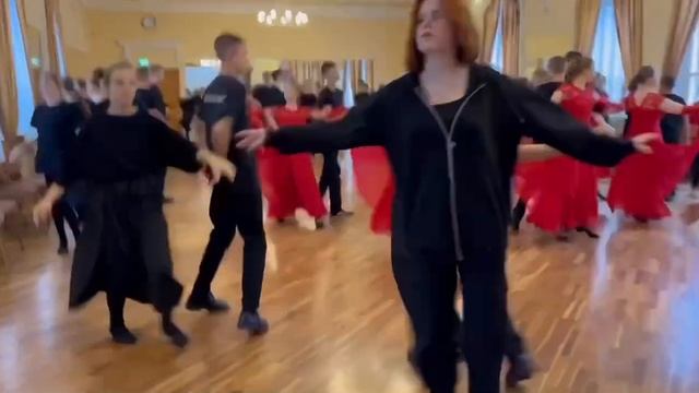 Репетиция в стиле Хеллоуин смотреть онлайн