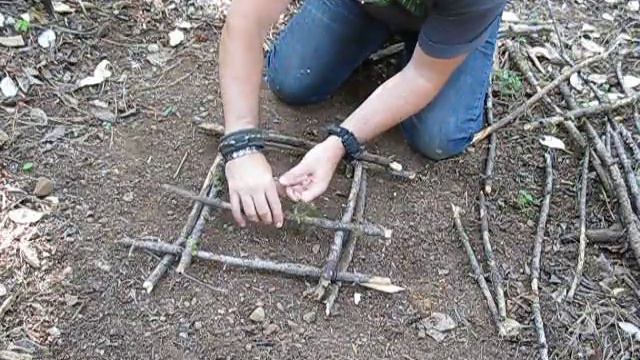 How to make a Arapuca Bird Trap/Cage Part 1 of 2 смотреть онлайн