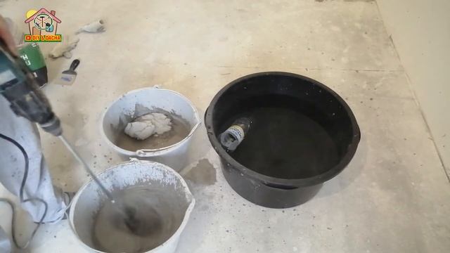 Пол наливной. Быстрый замес раствора для выравнивания пола. DIY & DACHA Серия 226 смотреть онлайн