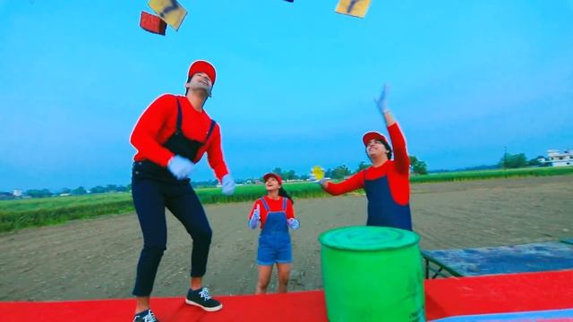 CREATING SUPER MARIO GAME IN REAL LIFE | Rimorav Vlogs смотреть онлайн