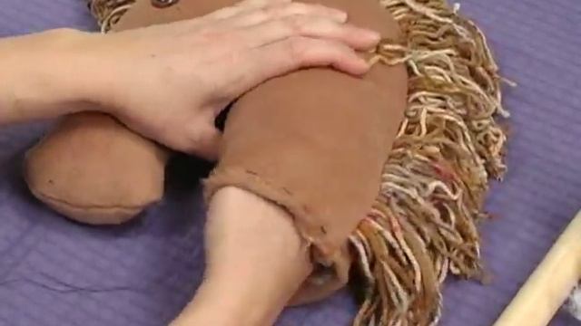 How to Make a Hobby Horse For Kids : How to Attach Hobby Horse Head to Stick смотреть онлайн