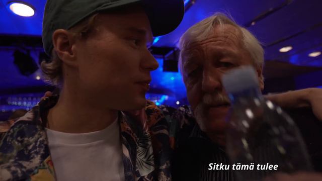 Vein mun 70-vuotiaan naapurin risteilylle смотреть онлайн