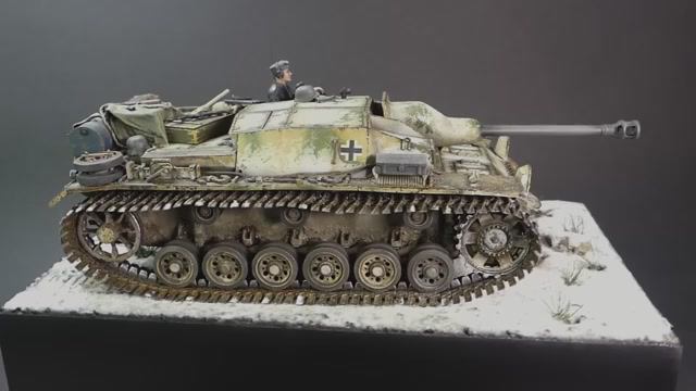 StuG III Ausf. C/D - 1/35 Scale From DRAGON On Winter Diorama Display