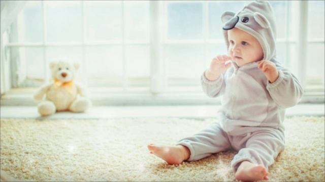 Красивое поздравление для малыша! С Днём Рождения, крестник! Лучшая открытка! Самая нежная! смотреть онлайн