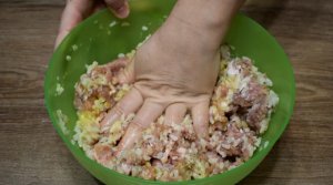 ПЕРЕМЕШАЙТЕ ФАРШ С РИСОМ! ВЕК ЖИВИ-ВЕК УЧИСЬ!  Долго искала и НАКОНЕЦ ТО НАШЛА ПРАВИЛЬНЫЙ РЕЦЕПТ!!!