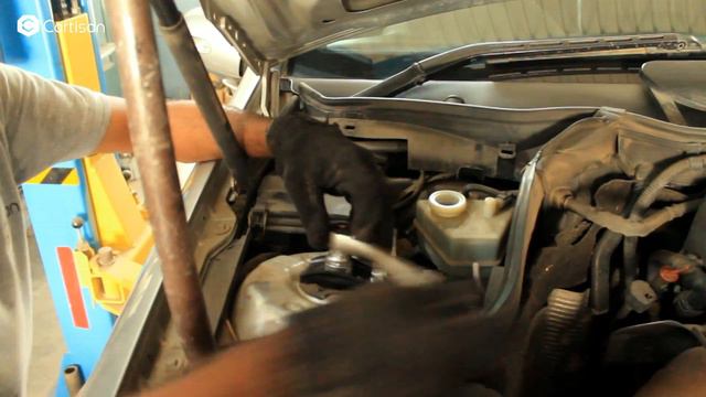 Mercedes-Benz C200 Kompressor (W203) Suspension Replacement