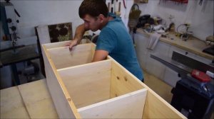 Бюджетный шкаф. Деревянный шкаф, из щитов купленных в Леруа Мерлен.