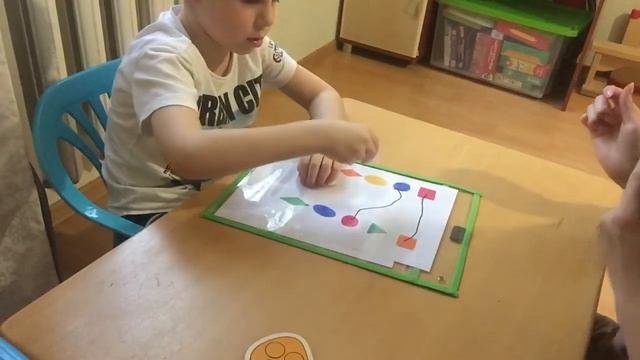 Соедини квадрат и квадрат(разные цвета и разная форма) смотреть онлайн