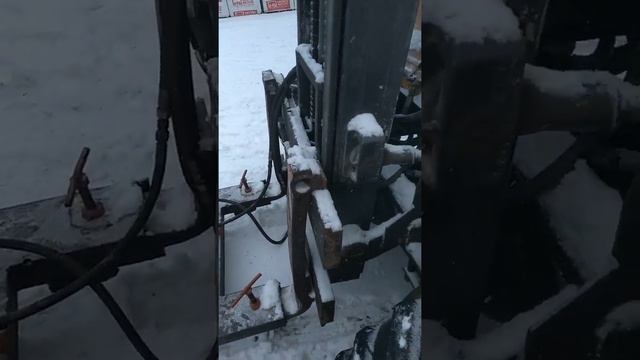 Ковш на вилочный погрузчик. Ковш на кару своими руками! смотреть онлайн