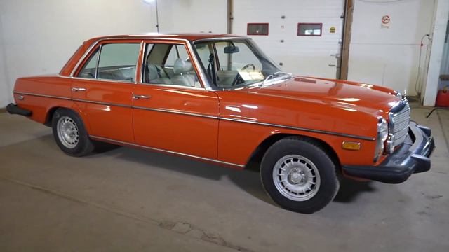 1976 Mercedes Benz 300D