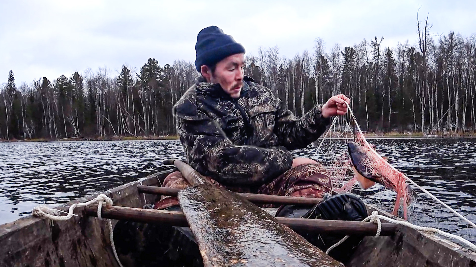 Стать мужчиной по-селькупски. Охота и рыбалка в Сибири. Часть 2 | С полем! смотреть онлайн