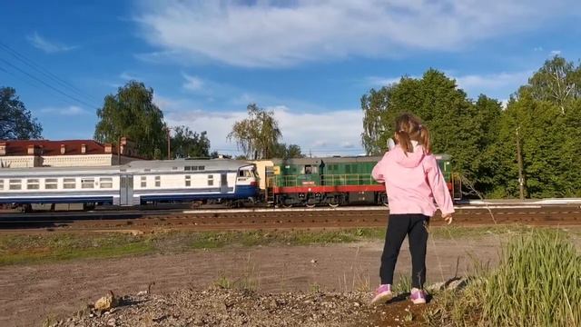 Станція Доч. Прибуття поїзду Сновськ - Бахмач. смотреть онлайн