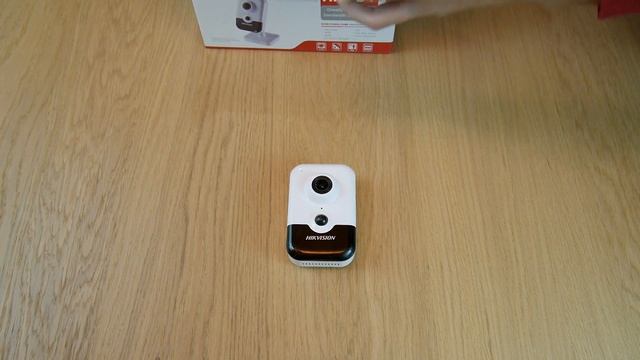 Camera supraveghere wireless IP Hikvision DS-2CD2425FWD-IW 2MP - www.1cctv.ro смотреть онлайн