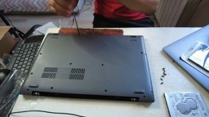 Замена жесткого диска на SSD в ноутбуках Lenovo Y330 и Acer a315-55 4К