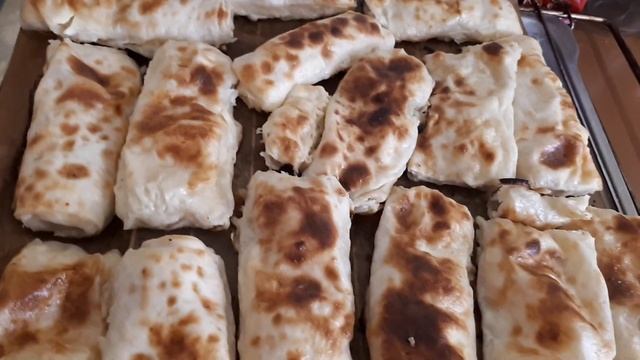 Баница- это болгарский пирог (пирог)#болгарская# баница #пирог# творог# яйца# смотреть онлайн