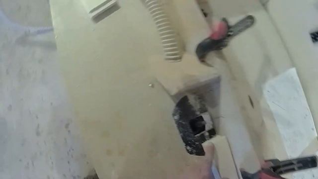 Табурет (самый устойчивый). смотреть онлайн