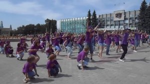 Флешмоб на День защиты детей.  Сергиев Посад 2014..mp4