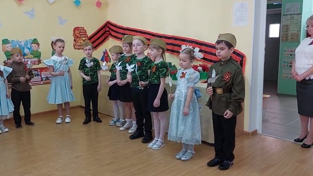 Песня с использованием муз.инструментов "Казаки в Берлине" смотреть онлайн