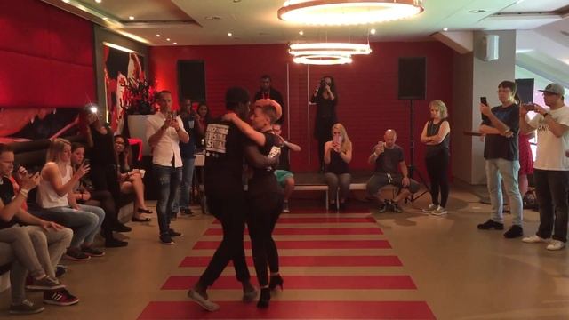 Donald Wilson Kizomba Demo ILKSF 2016 смотреть онлайн