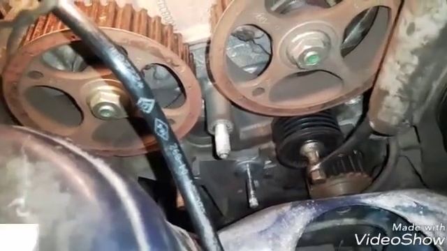 Wymiana rozrządu Renault 1,4 16V смотреть онлайн