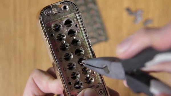 How to Change the Code on a Digital Combination Door Lock