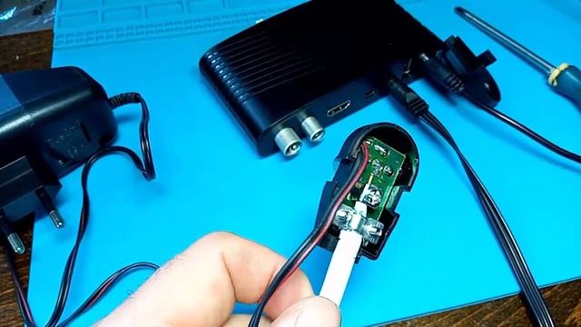 3 Основных Варианта ПРАВИЛЬНОГО Подключения Т2 АНТЕННЫ с Усилителем к Тюнеру