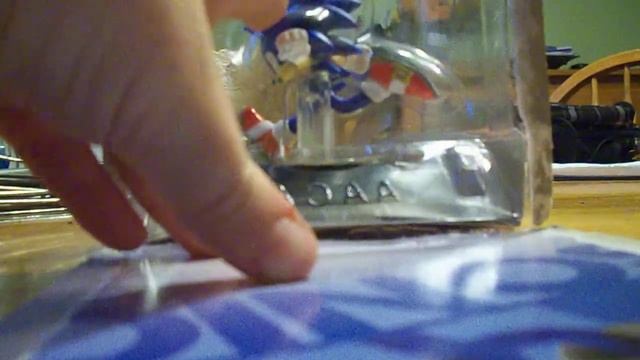 Unboxing Sonic Amiibo