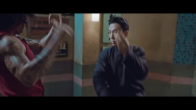 Ip Man 3 - Fighting In An Elevator (Great Fight Scene)