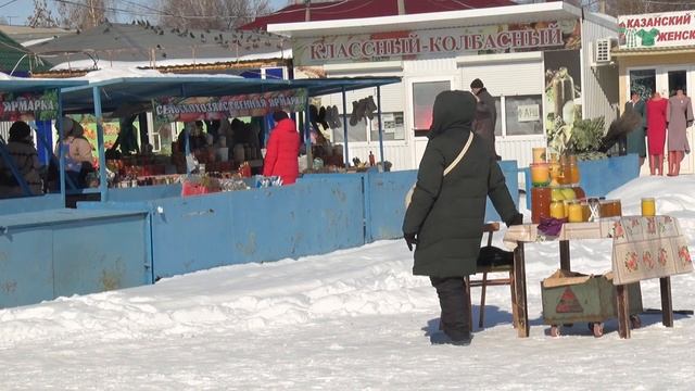 Доступное, качественное, свое. В Башкирии начались еженедельные ярмарки выходного дня. смотреть онлайн