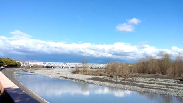 Адлер . Горная река Мзымта , впадает в Черное море. смотреть онлайн