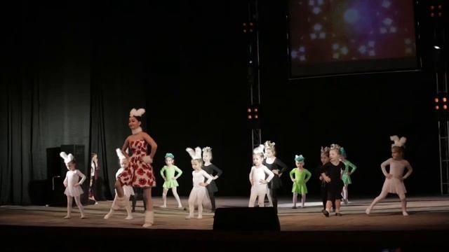 Зверина зарядка. преподаватель: Плешакова О. смотреть онлайн