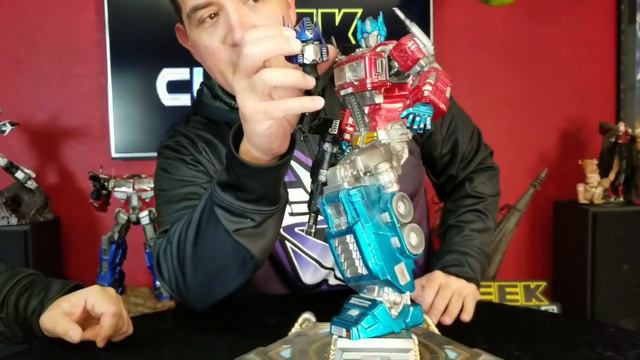 Transformers G1 Autobot Leader Optimus Prime Imaginarium Art смотреть онлайн