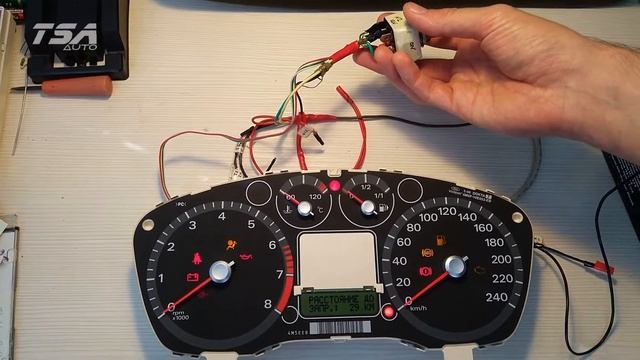 Подключение панели приборов Форд Фокус 2 дорестайл на столе. Точная установка стрелок. смотреть онлайн