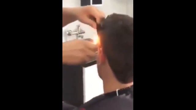 Стрижка огнем в парикмахерской смотреть онлайн