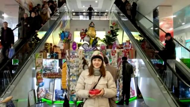 Предновогодняя Суета.avi смотреть онлайн