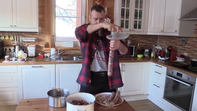 Домашняя колбаса от Игоря Куринного. Чудесный рецепт. Фантастический результат. смотреть онлайн