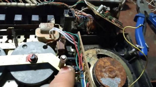 28,08,2021 Магнитофон Ритм М 303 С и Лиса из леса смотреть онлайн