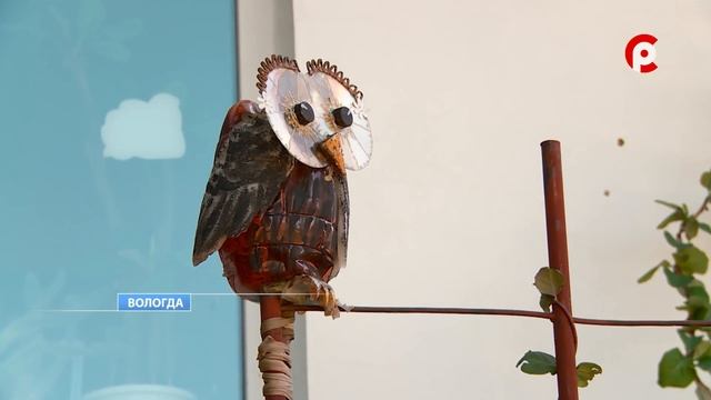 Вологжанин своими силами украсил двор многоэтажки