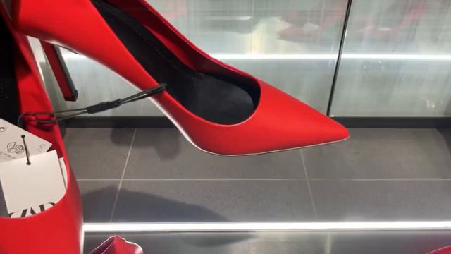 New Zara bags and shoes 2021 #newzarabag#zarashoes2021 #zaraaccessories2021 смотреть онлайн