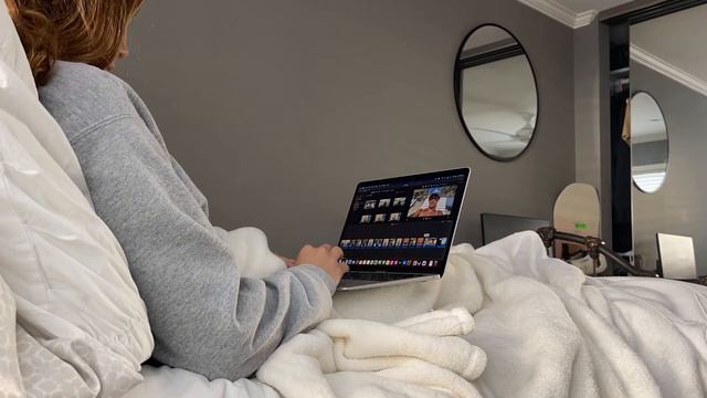 Time Lapse of Emma Buehring’s Film Production смотреть онлайн