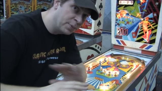 Classic Game Room - GOTTLIEB'S 2001 pinball machine review смотреть онлайн