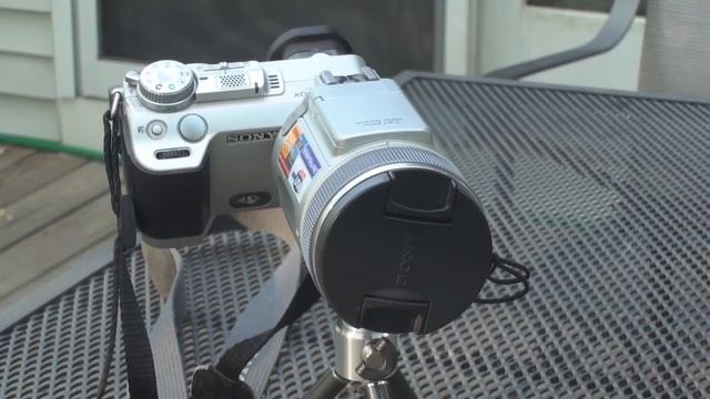 Sony DSC-F717 Camera. смотреть онлайн