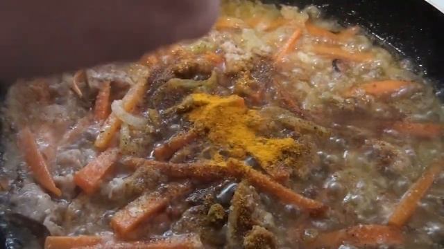САМЫЙ ВКУСНЫЙ ПЛОВ С ТУШЕНКОЙ В СКОВОРОДЕ смотреть онлайн