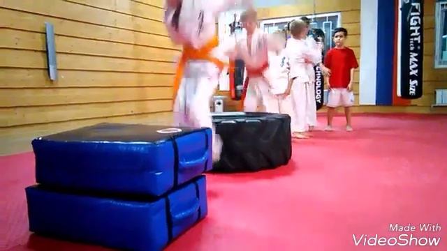 Школа Единоборств "Красный Тигр" смотреть онлайн