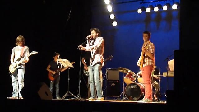 Muse - New born смотреть онлайн