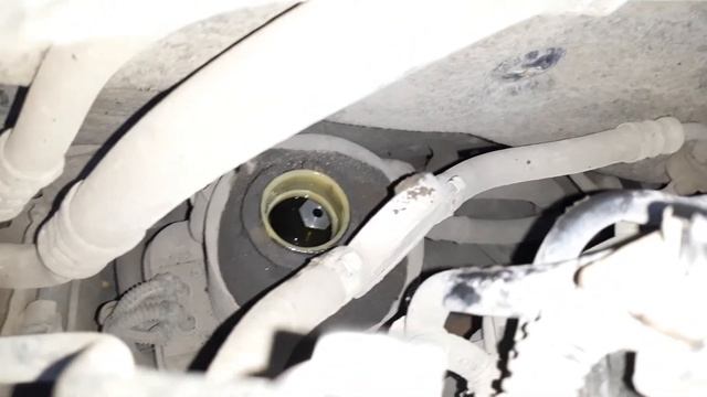 Уровень жидкости ЭГУР . Для Drive2.ru смотреть онлайн