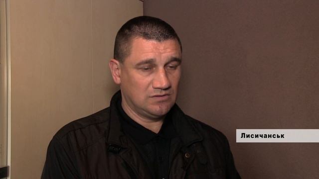 В Лисичанске проводят ямочный ремонт дорог смотреть онлайн