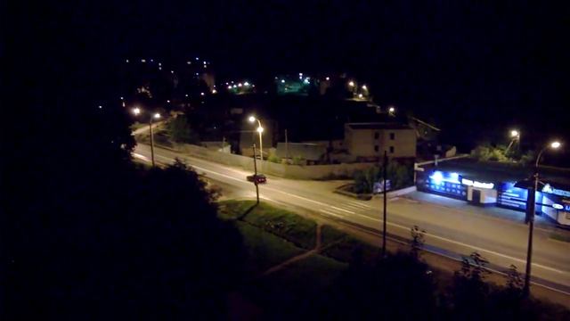 Чёрная Буря стреляет из глушителя при сбросе газа смотреть онлайн