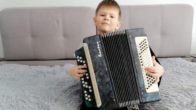"Маляр" играем на баяне! смотреть онлайн