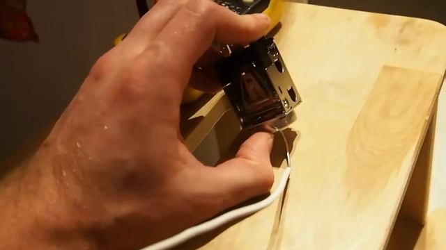 Регулировка термостата ТАМ-125 холодильника Indesit c240g смотреть онлайн